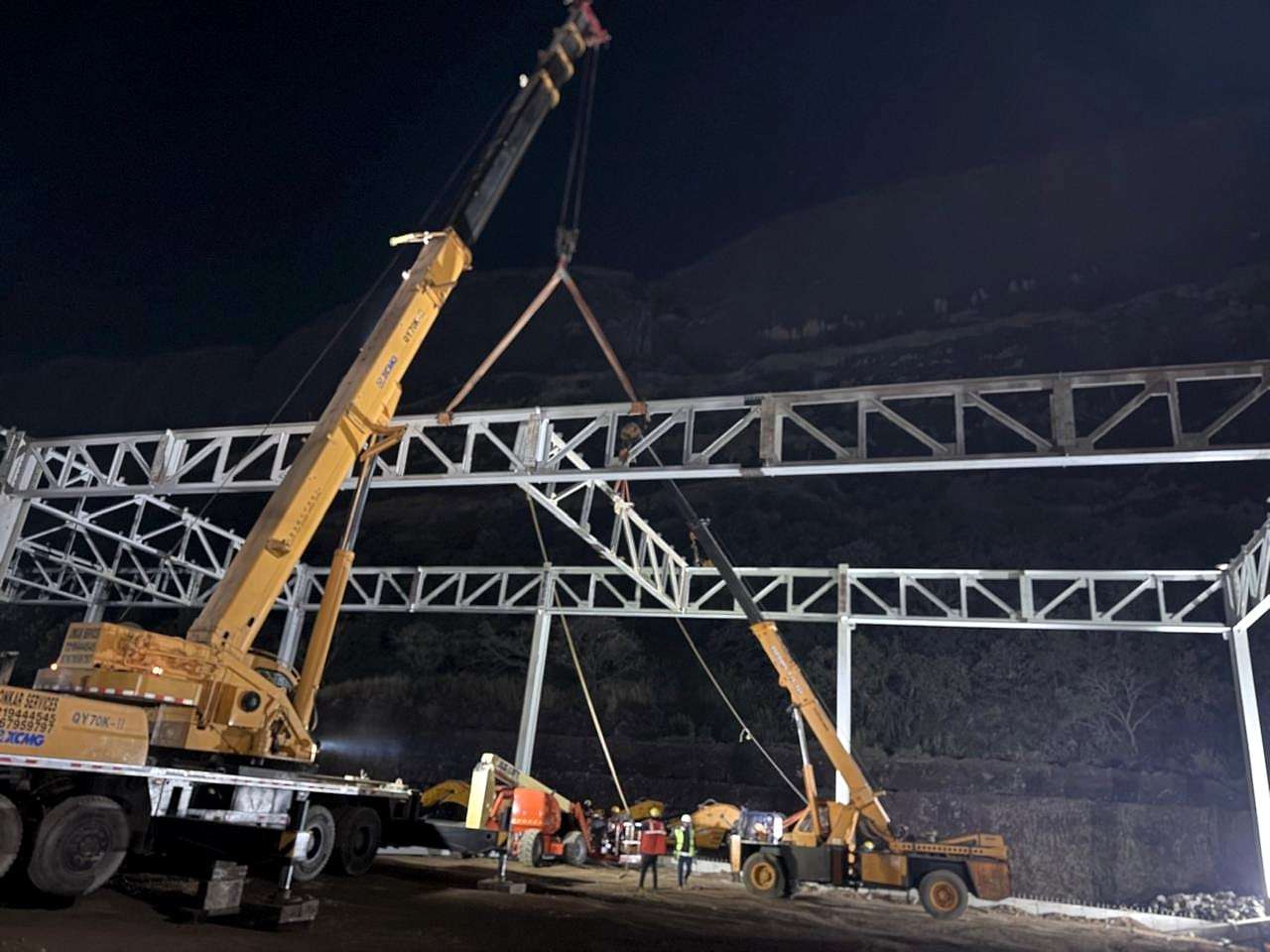 Structural Erection by KVK Industries at Hyundai Plant Structure, Pune